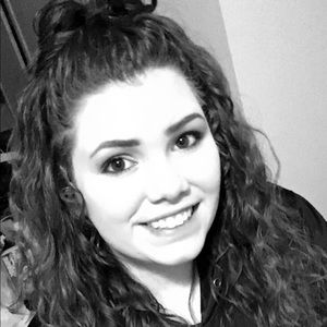 Meet your Posher, Mikayla